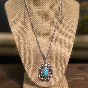 🎉  3 for $15  Turquoise necklace and earring set.